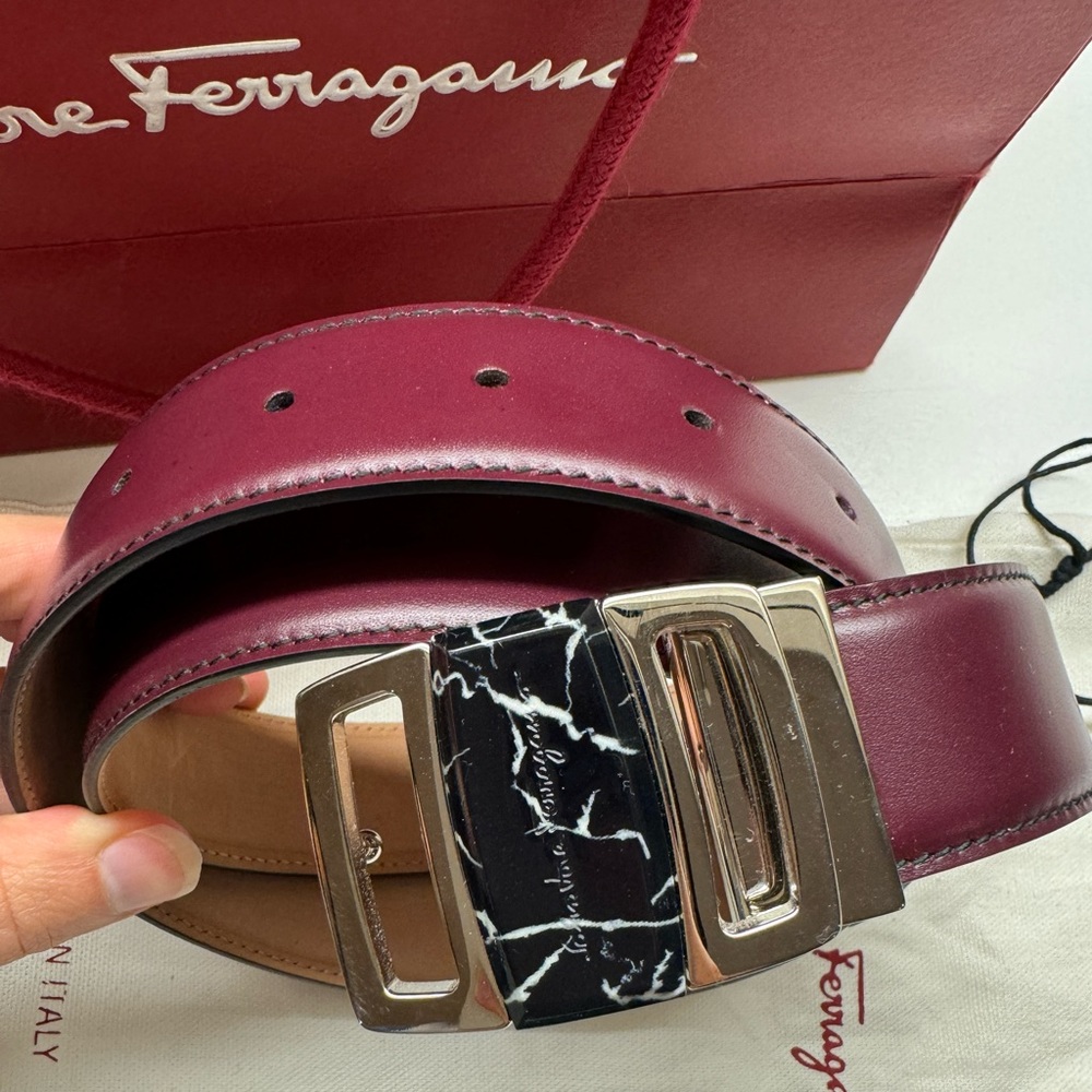Ferragamo burgundy leather belt 85.